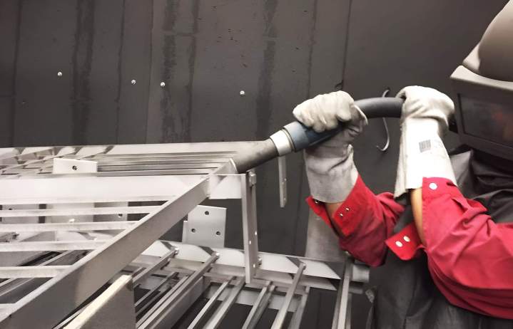 Traitement optimal de surface pour vos structures métalliques